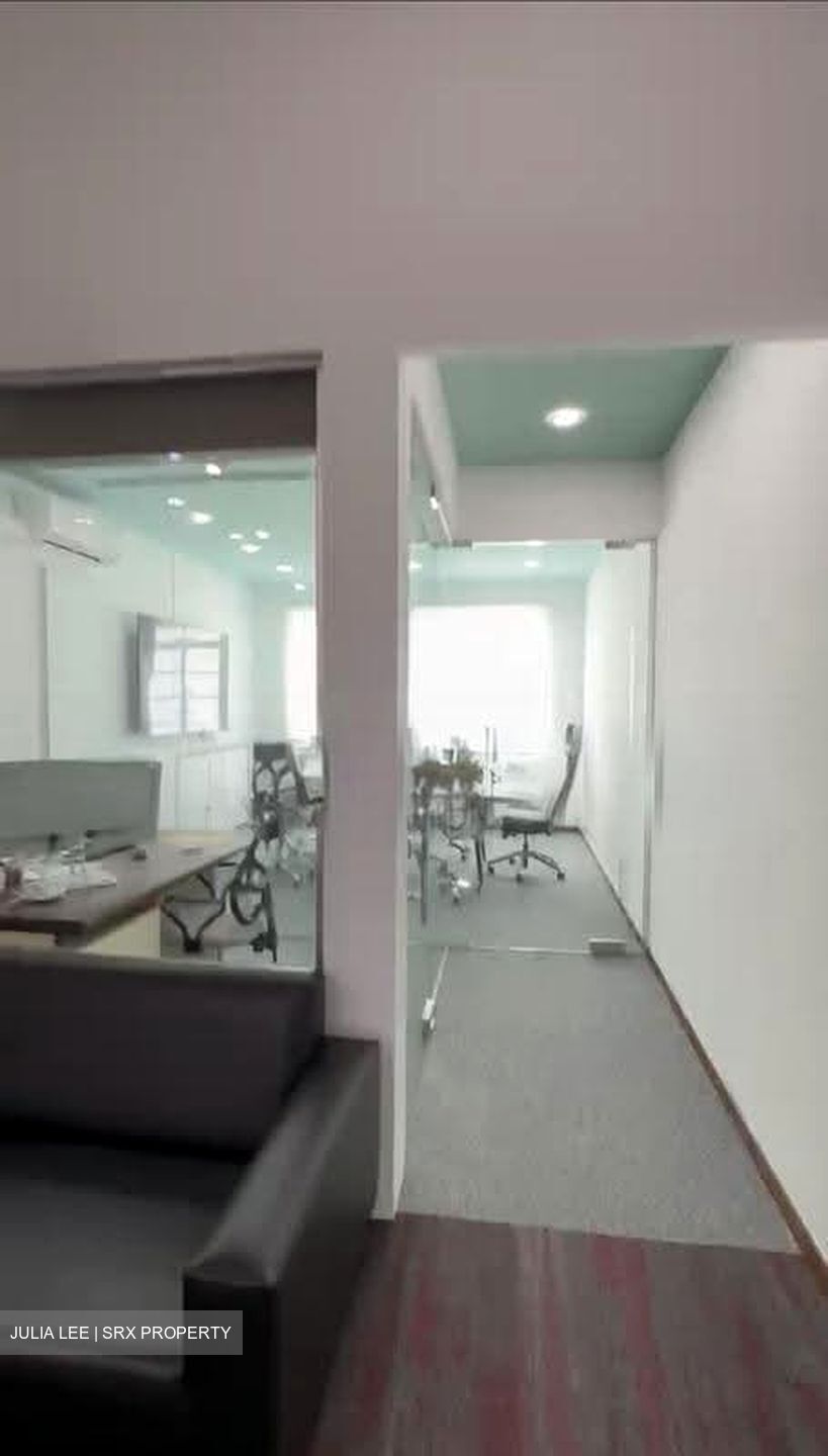 Serangoon Road (D8), Shop House #613403871